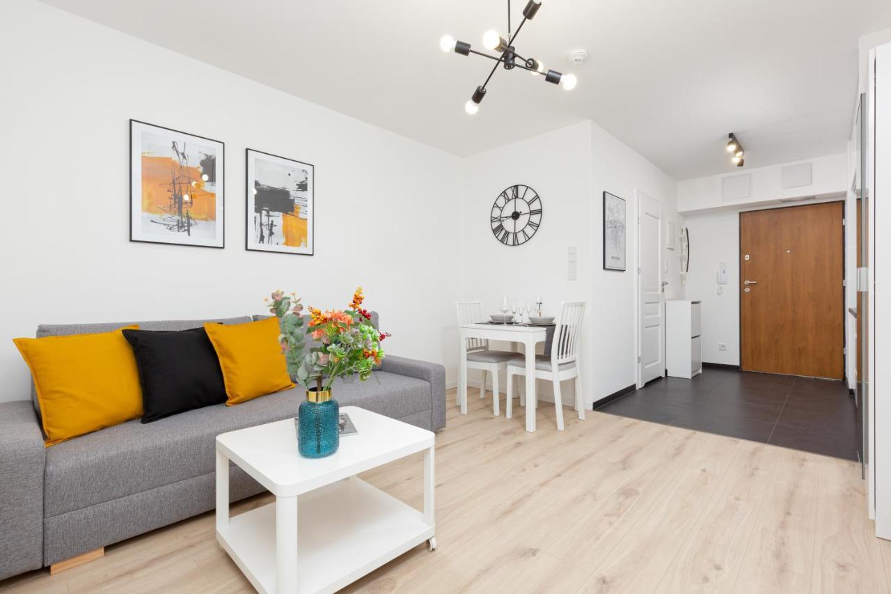 Elegancki Apartment Z Parkingiem By Noclegi Renters Varsóvia Exterior foto